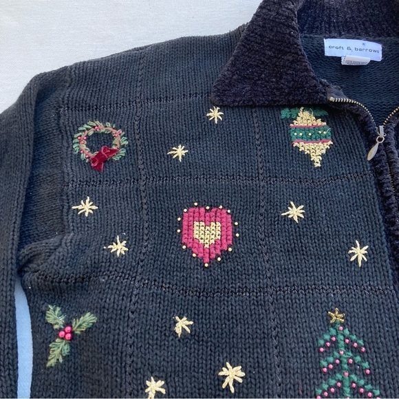CROFT & BARROW | Christmas Sweater Zip Knit Jacket with Wreath - Picture 4 of 15